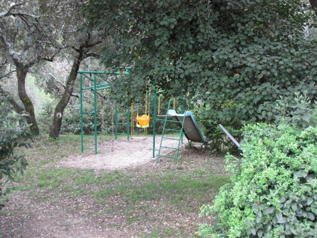 Domaine du bois gîte Marion Galargues Exterior foto
