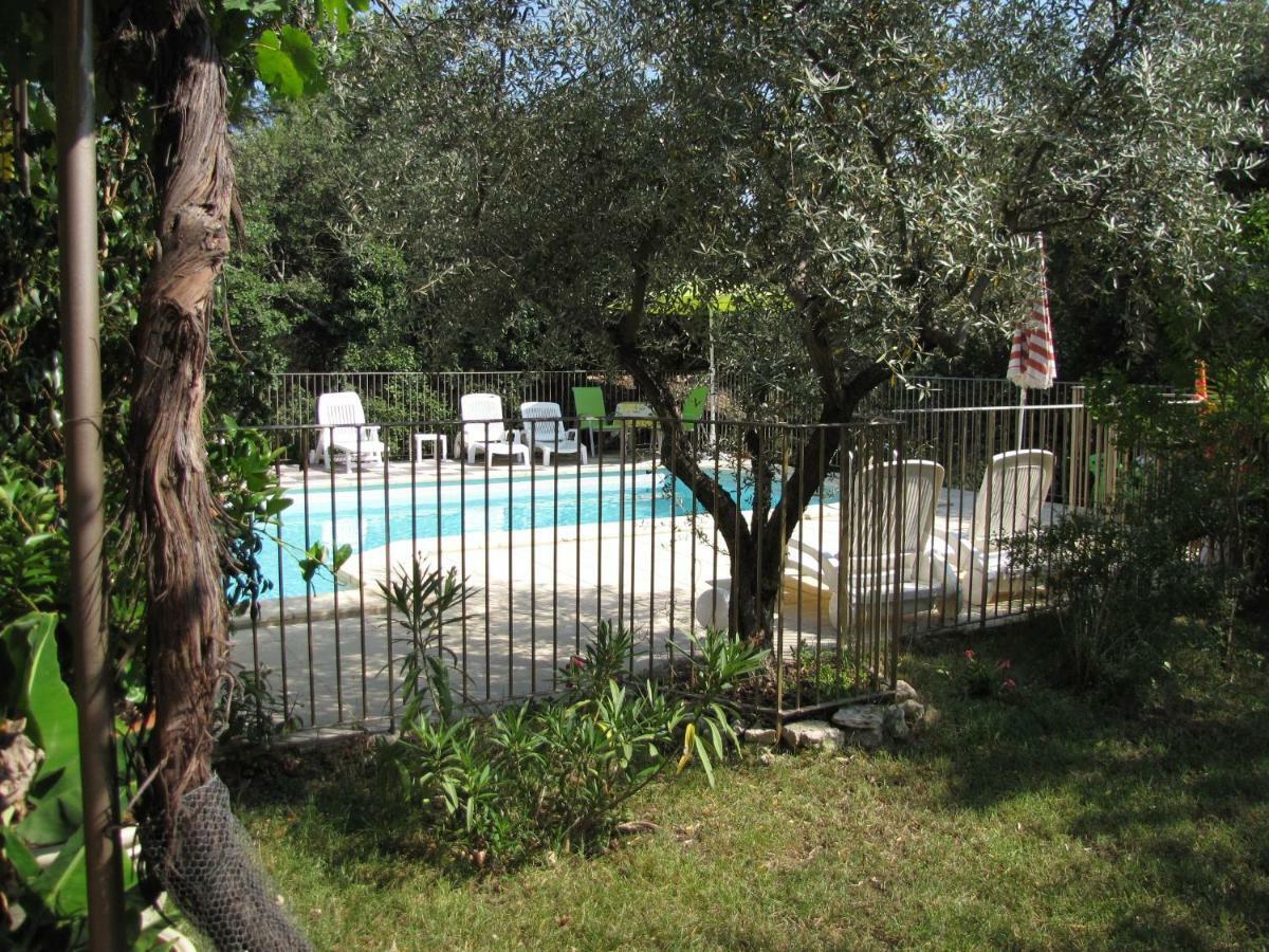 Domaine du bois gîte Marion Galargues Exterior foto